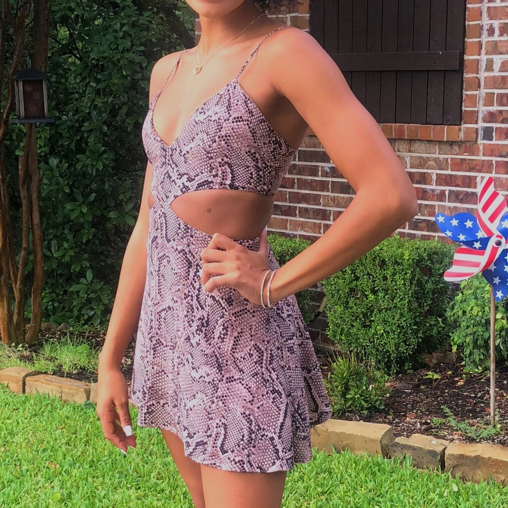 Beautiful rosey pink dress!